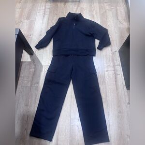 Tuff Athletics Black 1/4 zip up Sweatsuit.